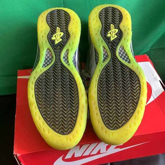 Nike Air Foamposite One Prm ‘Metallic Camo’  Size 10M, no box - Picture 8 of 8